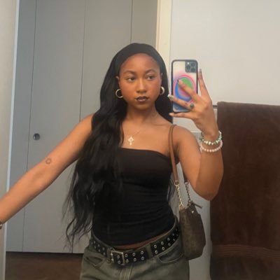 iluvarielle_'s profile picture. ig |arielle.kiana |