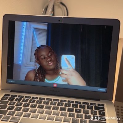JoannaZady's profile picture. Si nous n'annoncons pas JESUS . Est ce la pierre qui le fera ?🙇