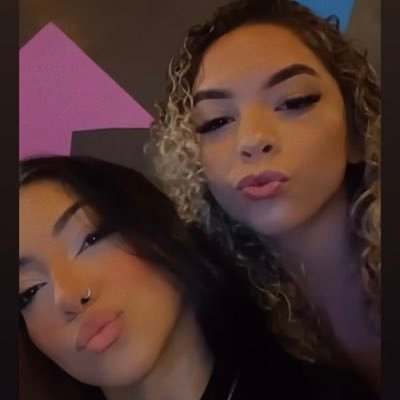 Larissaddx7's profile picture. tt novo sz