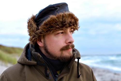 🐳 Creator of Lightwhale Linux
🧩 Everything software developer
👾 Wanna-be indie game developer
🍆 Monogamous Linux user since 1995