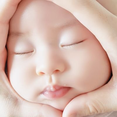 長女 2020.6🐭 |  次女 2023.5🐰 |  母 雇われPh.🥼💊 →独立目標 | おうち英語 | 使いこなせていないDWEフル | 娘の影響でディズニーにハマった新参 | たまにお薬情報 | なんでも呟く | ⚠懸賞RP多め |  副業&アダルトお断り🙅