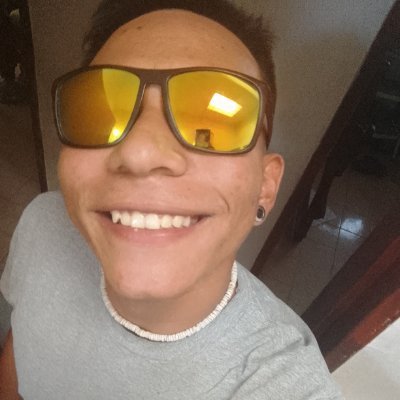 Guarapinchi's profile picture. Ah, hola. || 28 años ||
GEMINIS♊  ||
HUFFLEPUFF🟨⬛