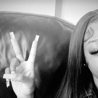 3m00nlight's profile picture. 