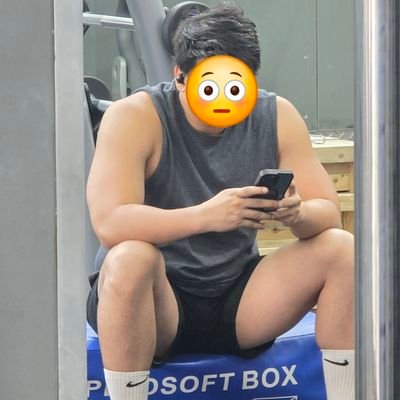alter account😛✌️
dadbod from qc💪🏋‍♂️
exploring life🫣🫡🤐
posting random things i do outside work✌️👍
sharing my go to porn clips🍆🍑💦