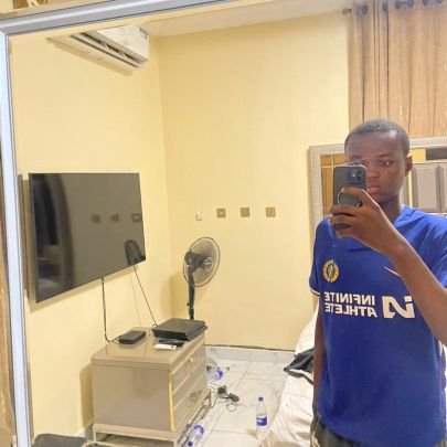 Olayemi0009's profile picture. Prompt Engineer / thinker/ writer.