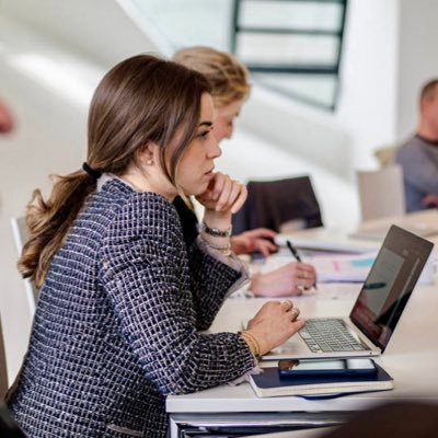 Doctoral candidate and lecturer at EUF, @collegeofeurope alumna. Current research #EUCommission #EUbudget #MFF