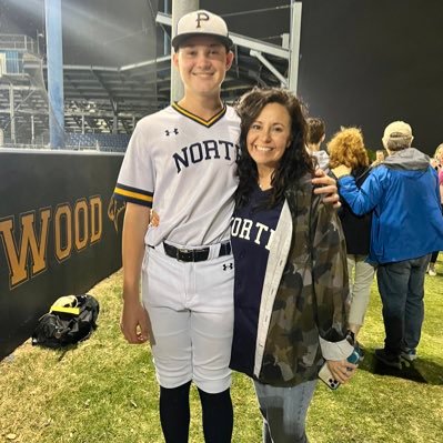 jenmulligan_'s profile picture. Mom • Wife • Teacher • Loves Jesus