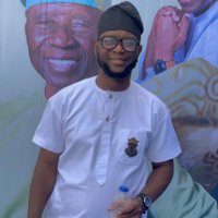 Alabi Habeeb Olasunkanmiًًًً 📖 ✍️🇳🇬 (@_snowflakezivy) Twitter profile photo