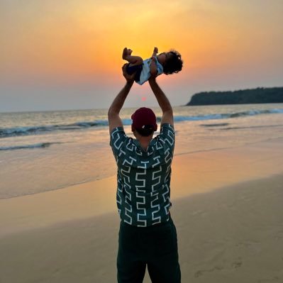 Vishwastam Shukla - CTO @hackerearth. Ex Site Leader @Amazon | Tech | Startups | Investing | Mentor | Parent