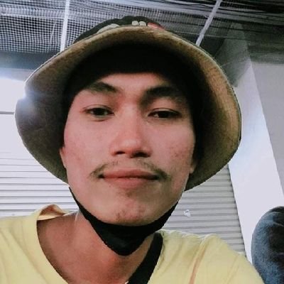 SakdiRi42172's profile picture. 