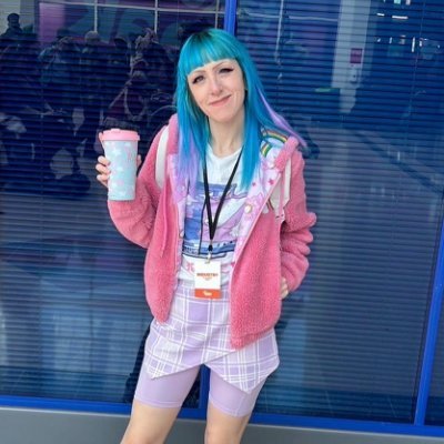 ♡ Designer at Rocksteady Studios ♡ Vegan Runner ♡ She/Her
💖💛💙