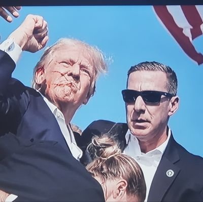 DoyalRay9's profile picture. Retired