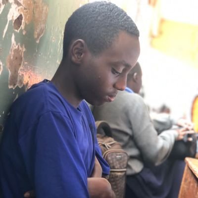 DerahMimi's profile picture. @liverpool fc 
photogenic 
life is a bitch😃