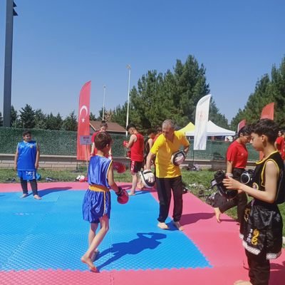 ozcangungorspor's profile picture. Provincial directorate of youth and sports wushu kungfu coach. 省青少年体育局和武术功夫教练.  مديرية الشباب والرياضة الووشو الكونغ فو مدرب.southeast eagle