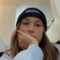 Letícia (@letciascapini1) 's Twitter Profile