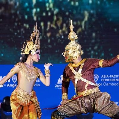 AlexSINH28's profile picture. Hi ជំរាបសួរ!
A native Khmer in Vietnam (aka Vietnamese Cambodian).
☺️ Into smartphones, tech gadgets, sciences, astronomy, our 🌏 and human kind.