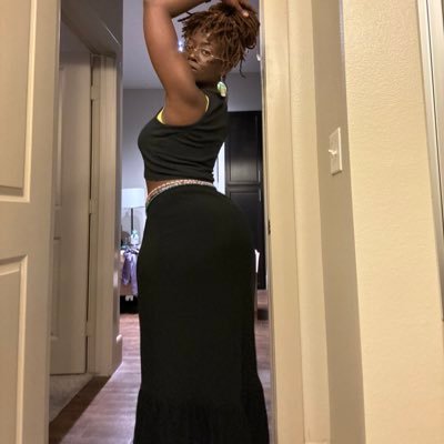#PVAMU | Political Science | Biology | World Traveler | 4L | 4Townie | rip oats 🤍