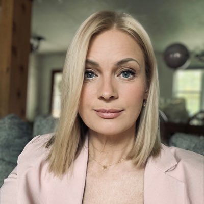 alisalapiana714's profile picture. Wonder less, Wander more ✈️ Wife, Mom, and a Grandma (Gigi) #MAHA🇺🇸 🚫No DM’s please