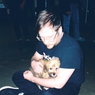 tongueonsocket's profile picture. she/her | 19 | 🇬🇷🇨🇾