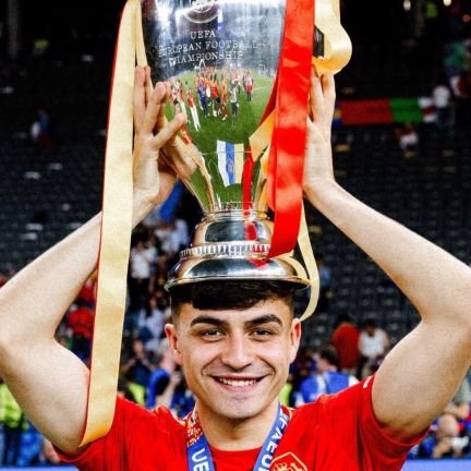 Ze__77_19's profile picture. #DifferentHere #18