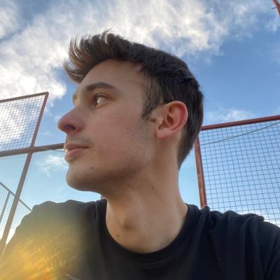 leozalazar20's profile picture. ⭐️