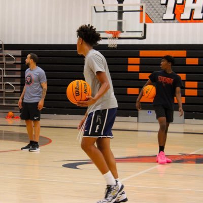 2028/6'4 /3.7 gpa/ Guard DME Academy AAU: 3SSB MBJEilte