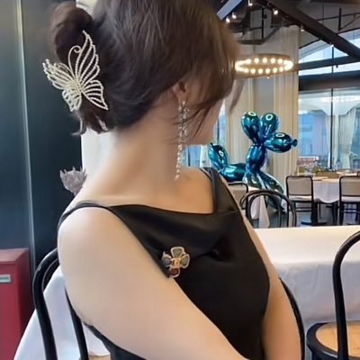 坐标珠海，阿姨一枚，找炮友，不是🐔，可喂饱阿姨的来，诚意约，有🚪，可接受门槛再私信