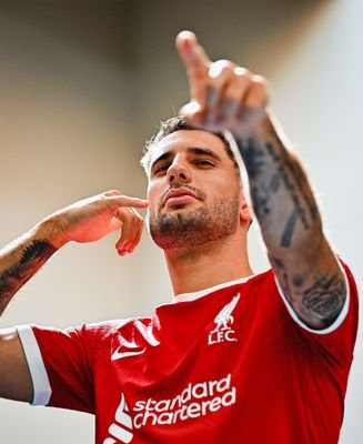 isabolori8's profile picture. 