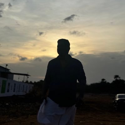 1withuniversee's profile picture. எண்ணம் போல் வாழ்க்கை