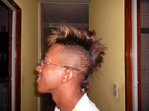 Vaii pra ciima deles #SantosFC ''  ︻┳═一 ---