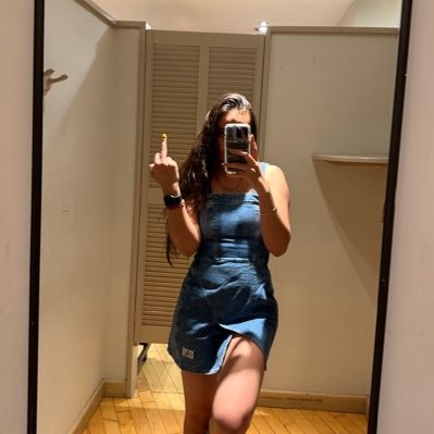 soymelissalopez's profile picture. rockstar 4ever✌🏼. IG: itsmelissalopez