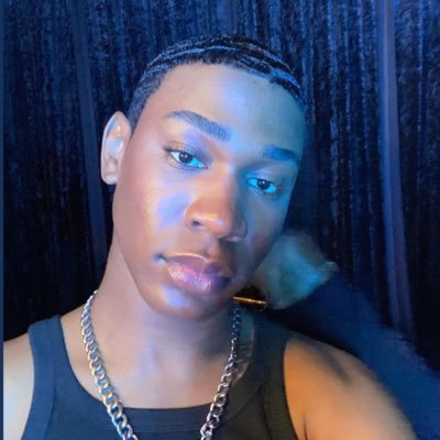 NYC🗽 IG: playboy__nas Top Tier 💋 Barb 🦄 Juvies💎 #PinkFriday2 #CityCinderella