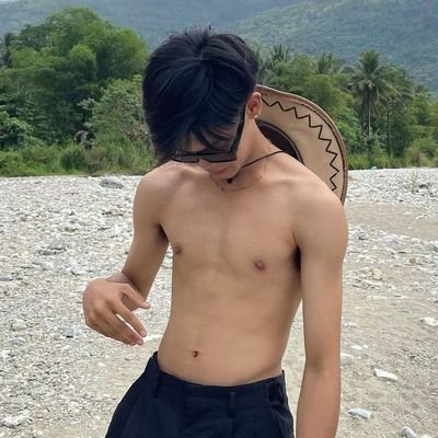 cruel_yuki's profile picture. 