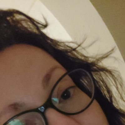 Coffee & science
'Pharma troll'
'Sunshine and showers'
mad woman
@gwensteroony.bsky.social