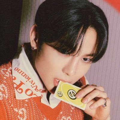 nowadayscans's profile picture. scans of nowadays albums & other releases ☆