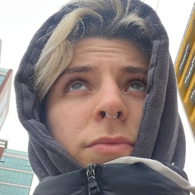 petryzinea's profile picture. ta frio em flonapx