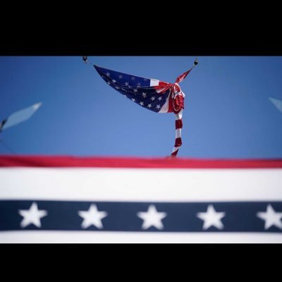 la_mwf's profile picture. 