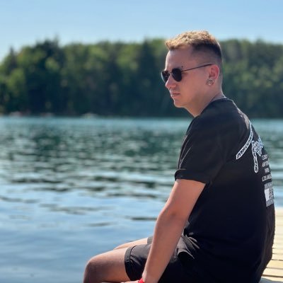 juli200514's profile picture. / Gay and proud / 🌈❤️🌈