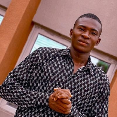 mustapha49761's profile picture. 