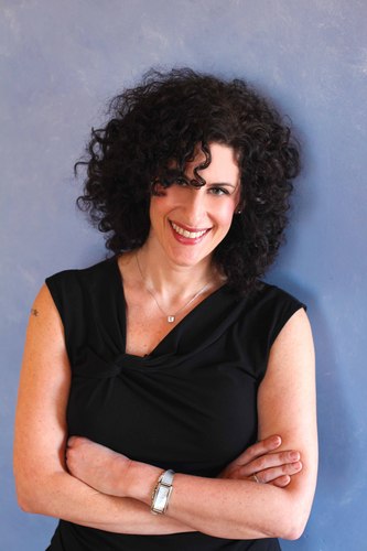 danarenay's profile picture. Who says a WOMAN can't fix things?