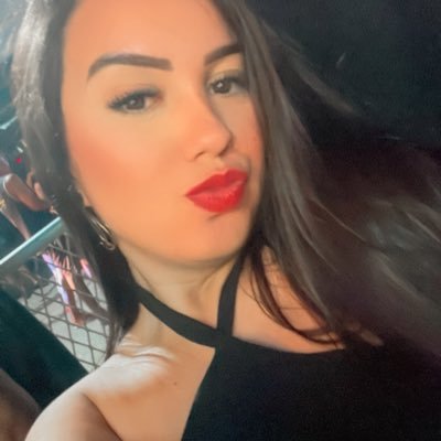 “Guarda-me senhor, como a menina dos teus olhos. Esconde-me debaixo de suas asas.” 💖🙏🏼