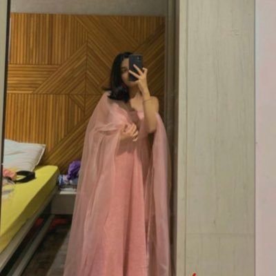 shhreyaaaaaaa's profile picture. codes and coffee☕️