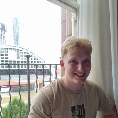 _charliemardon's profile picture. Fulham FC/London ⚫️⚪️