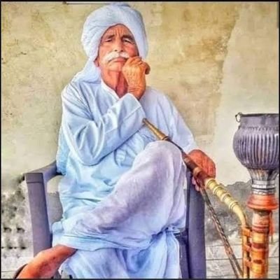 जहाँ सीधे-सादे लोगो का है डेरा....,
खुशहाली से भरा वो गाँव है मेरा।