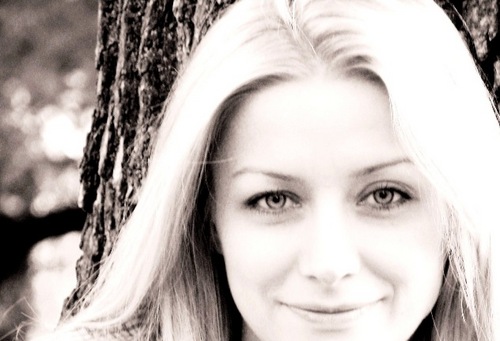 Helga_79's profile picture. Просто человек стремящийся сделать жизнь своих близких и родных - светлой и  доброй, с верой в лучшее и надеждой на мечту, ведь без мечты жизнь невозможна