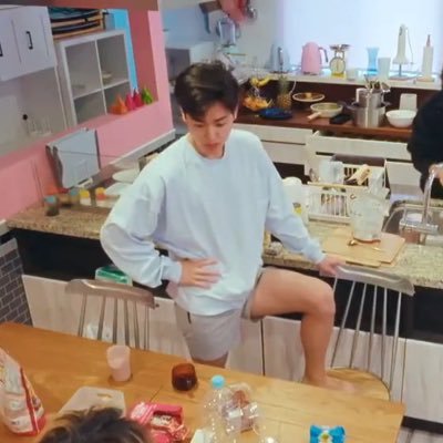 yes_imnext's profile picture. multi | ❤️🤍💙 | babi fox 영서 | james potter