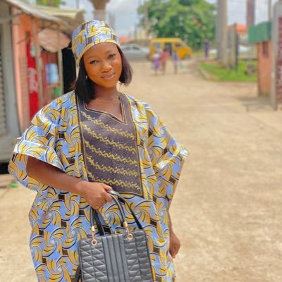 dahunsiVic2's profile picture. Accountant 👩‍💻Creative director @gbmakeup__studio