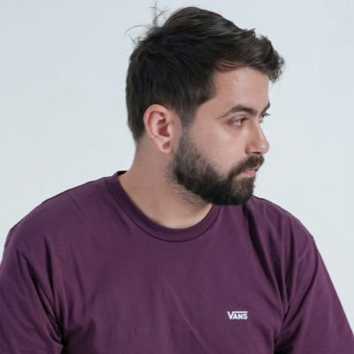 DanielTukav's profile picture. 👋