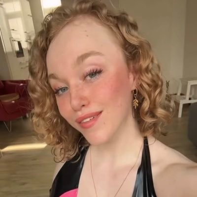 Ella1433689A's profile picture. 
