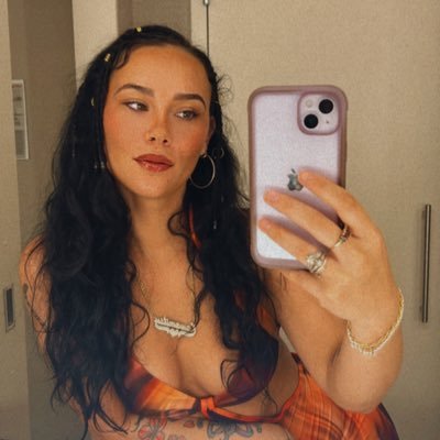 _kawamitsu's profile picture. MAMA 💙💙💗🐾